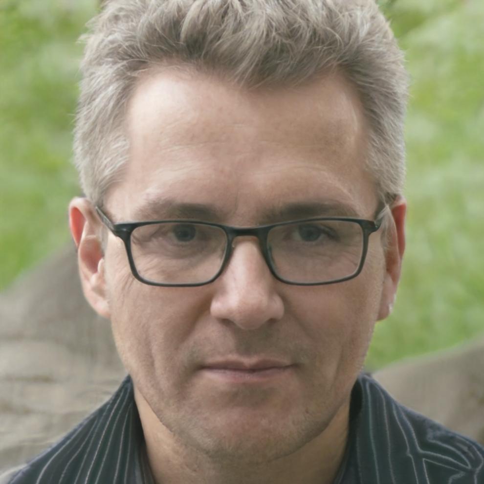 Raphaël Montserrat, Conseiller Plans d'Affaires chez belanooryva